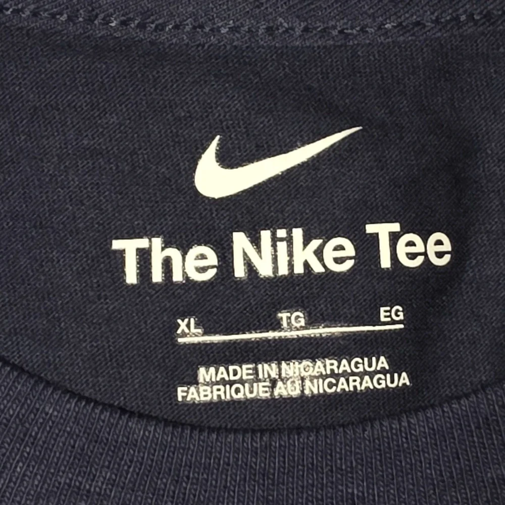 Seattle‎ Mariners Women's The Nike Tee Short Sleeve Navy Blue Size XL Baseball